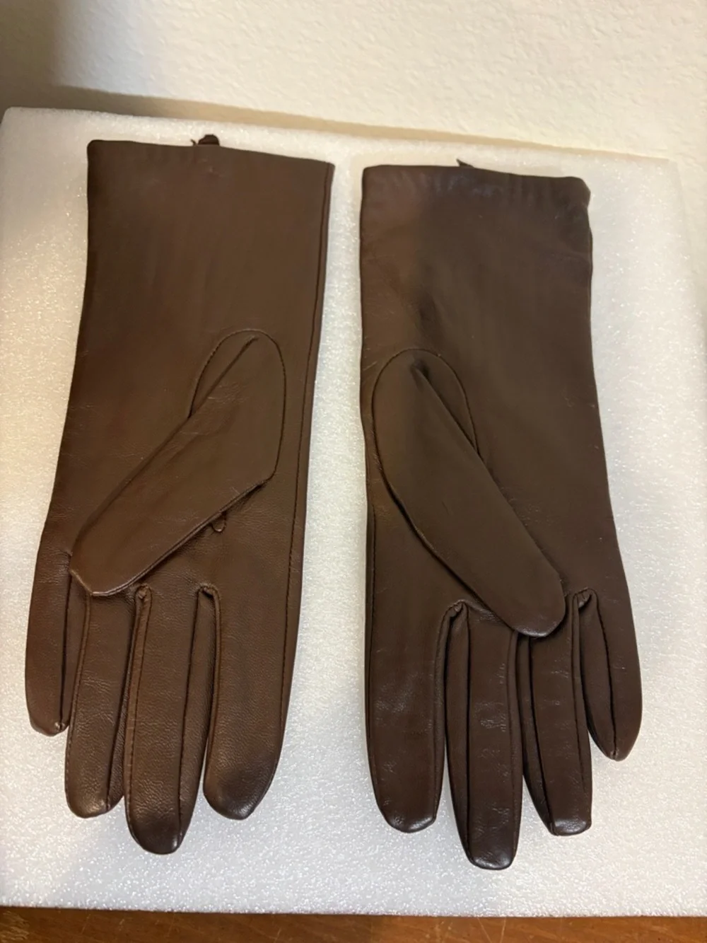 Worthington Brown leather gloves